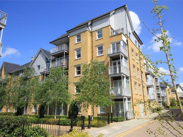 Flat for sale in Wincheap, The Bridge