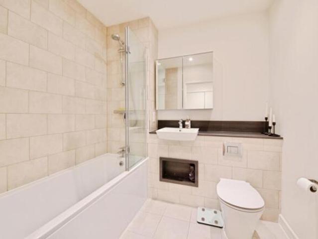 Flat for sale in Cat Hill