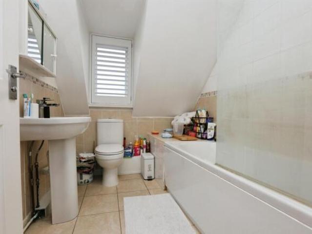 Flat for sale in Bitterne Manor, Southampton