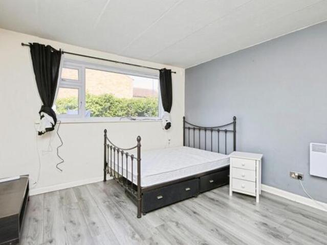 Flat for sale in East Midlands