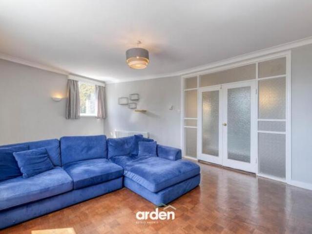 Flat for sale in Blossomfield, West Midlands