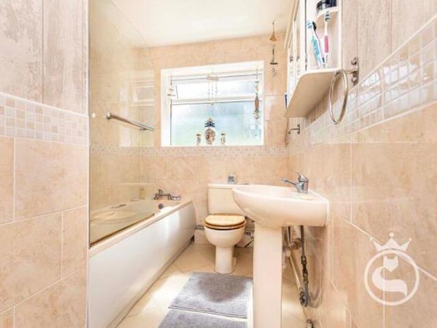 Flat for sale in Firgrove, Burnedge