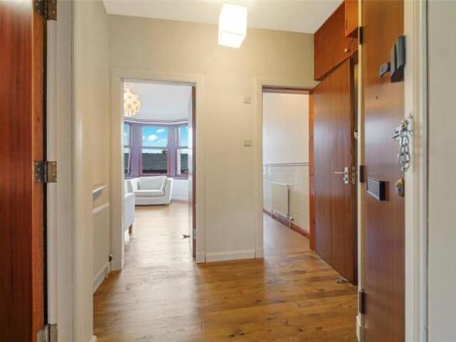 Flat for sale in Yoker, Scotland