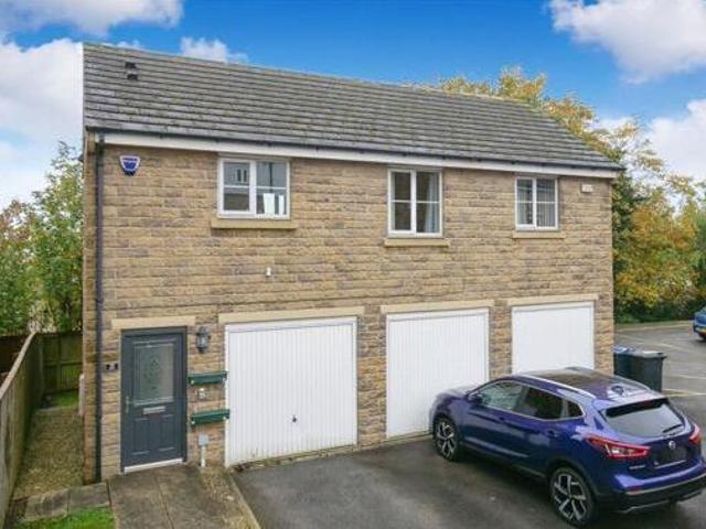 House for sale in Greengates, West Yorkshire