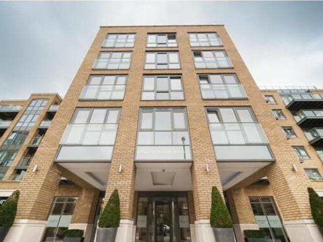 House for sale in Brentford End, Greater London