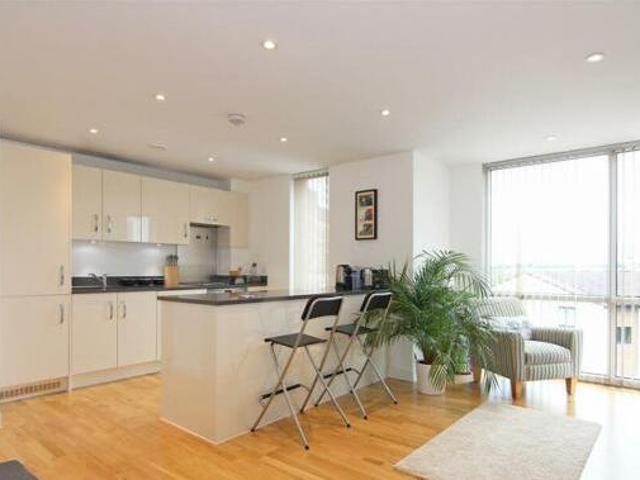 House for sale in Brentford End, Greater London