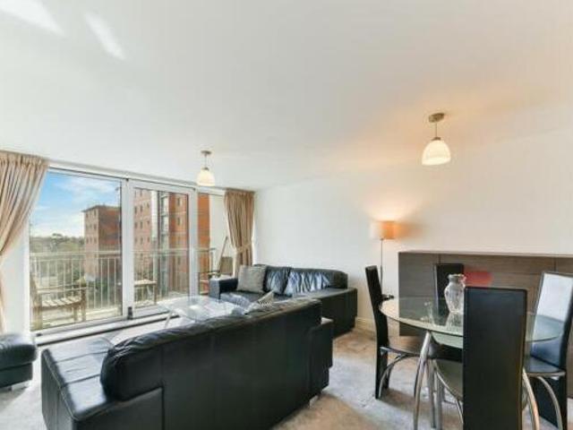 House for sale in Brentford End, Greater London