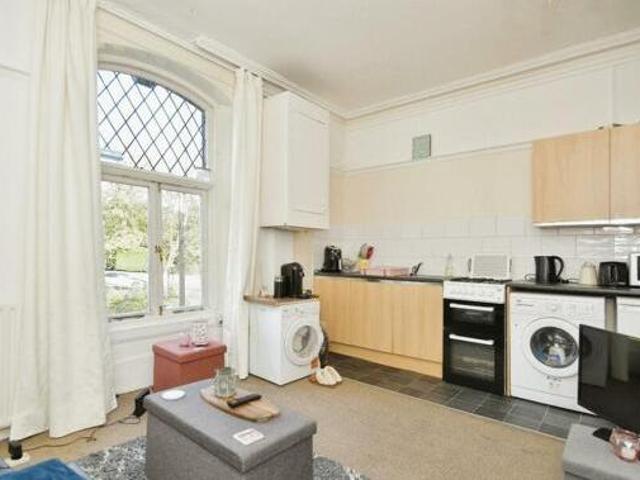 House for sale in Broomhill, South Yorkshire