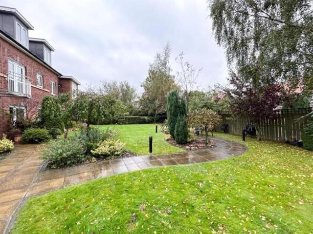 Flat for sale in Fenham, Tyne And Wear