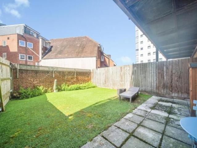 Flat for sale in Barton Stacey, Hampshire