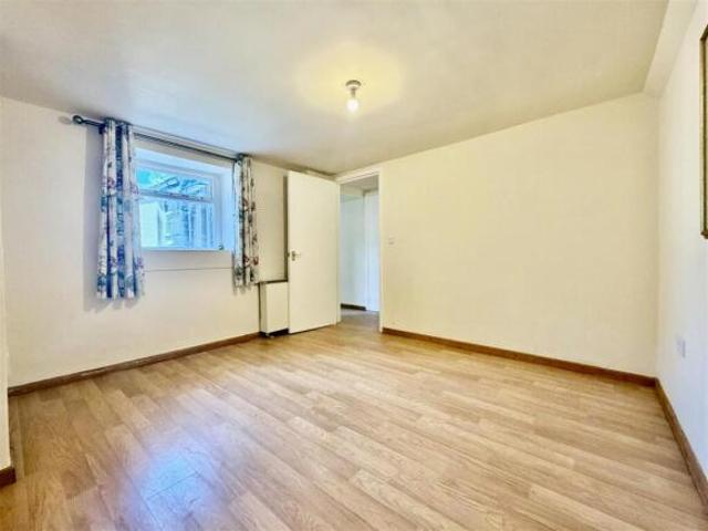 Flat for sale in Kings Barton, Gloucester