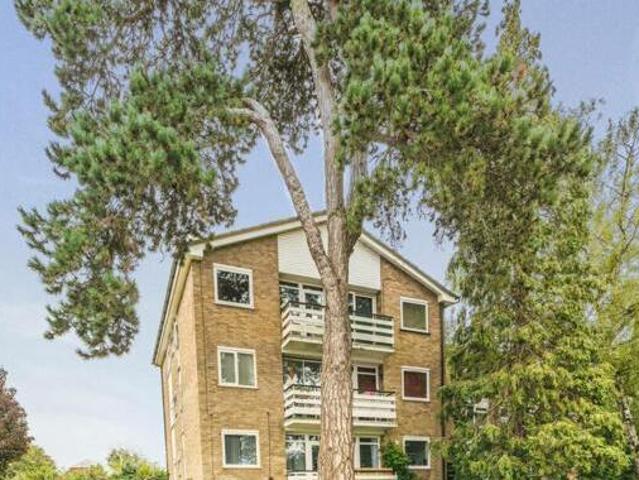 House for sale in Bushey, Hertsmere