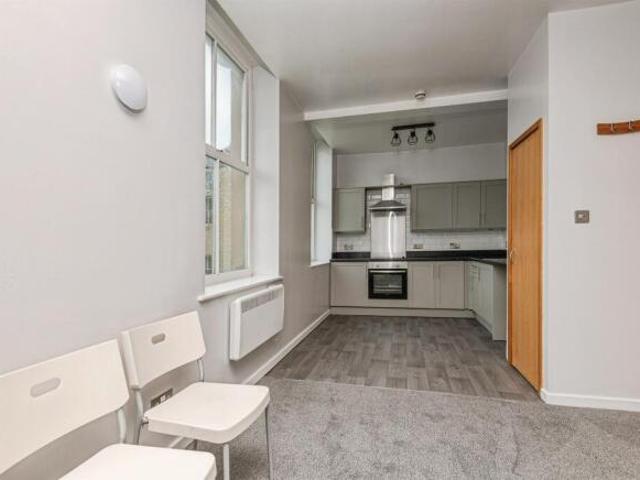 Flat for sale in Hillhouse, Huddersfield