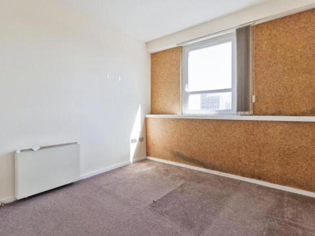 Flat for sale in Cat Hill