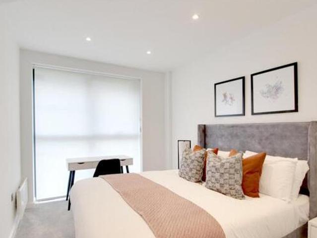 House for sale in Old Dean, Heol-las