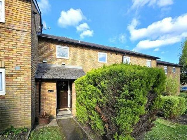 House for sale in Heol-las, Surrey
