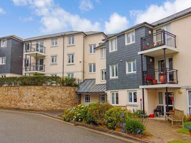 House for sale in Roseworthy, Cornwall