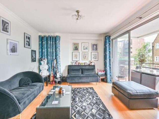 Flat for sale in Cat Hill