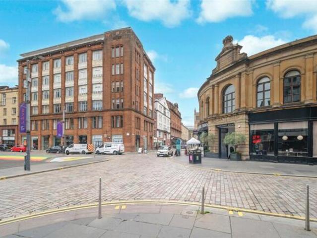 Flat for sale in Merchant City, Scotland