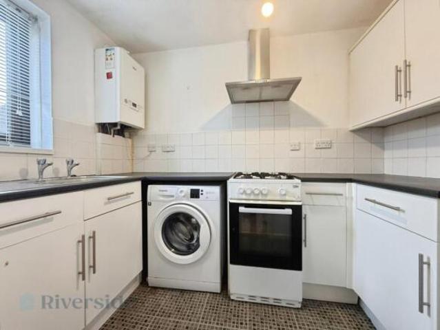 Flat for sale in Old Town, Hull