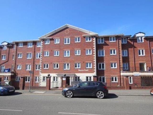 House for sale in Hillview, Surrey