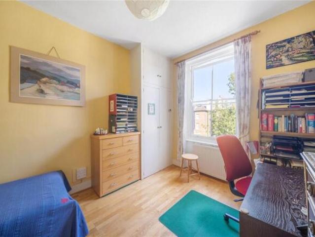 Flat for sale in Cat Hill