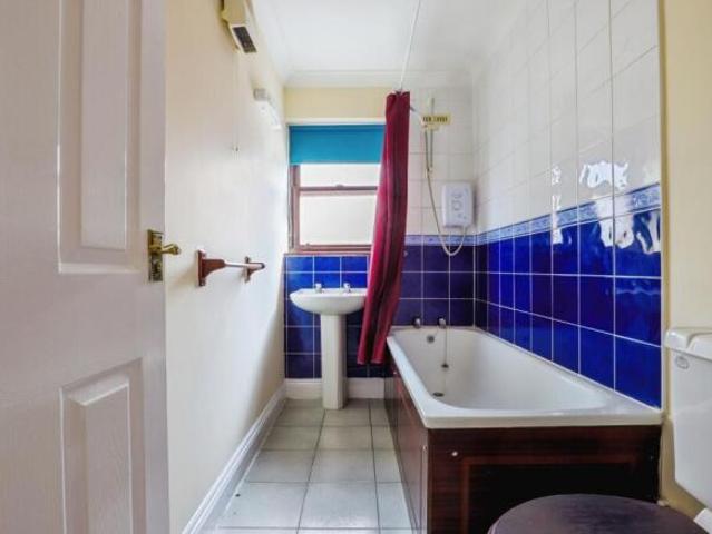 Flat for sale in Rochester, Kent