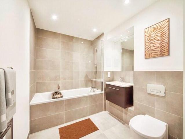 Flat for sale in Cat Hill