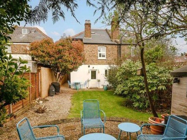 House for sale in Kingston Upon Thames, Greater London