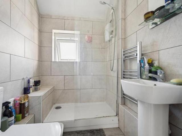 Flat for sale in Oxhey Grange Allotments, Watford