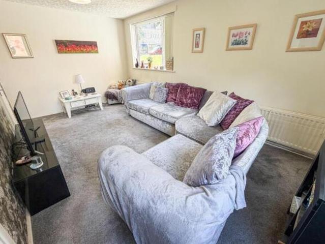 Flat for sale in Roby Mill, Lancashire
