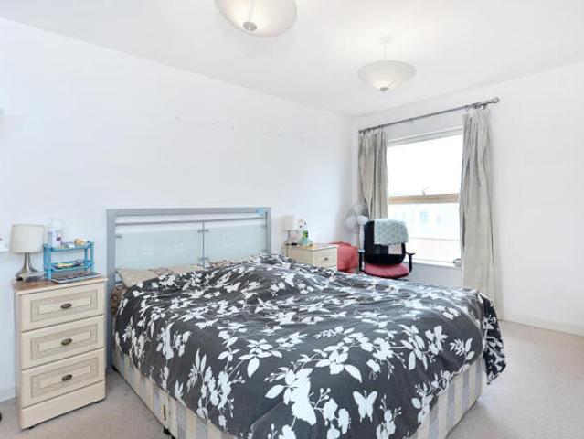 Flat for sale in Cat Hill