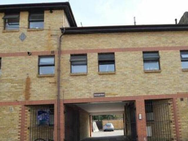 House for sale in Brompton, Chatham