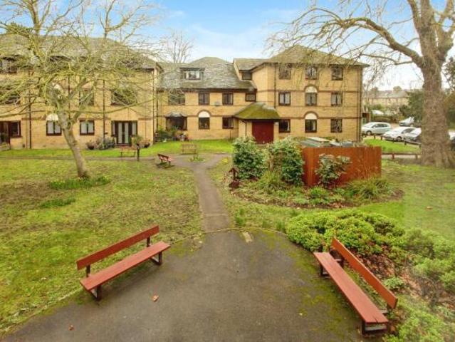 Flat for sale in Arbury, Cambridgeshire