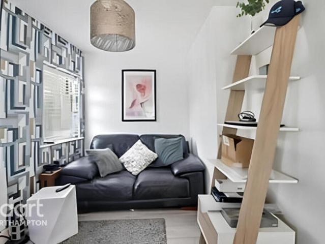 Flat for sale in Semilong, Northampton