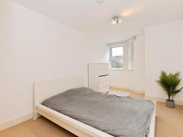 Flat for sale in Guildford Park, Westborough