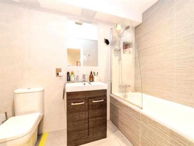Flat for sale in Priest Down, Hampshire