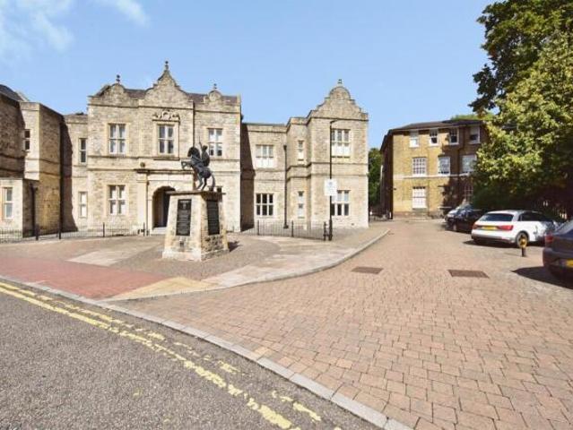 Flat for sale in Boughton Monchelsea, Maidstone