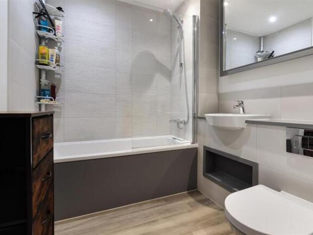 Flat for sale in Arbury, Cambridgeshire