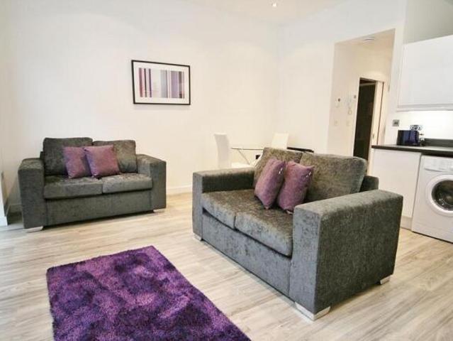Flat for sale in Cheltenham, Gloucestershire