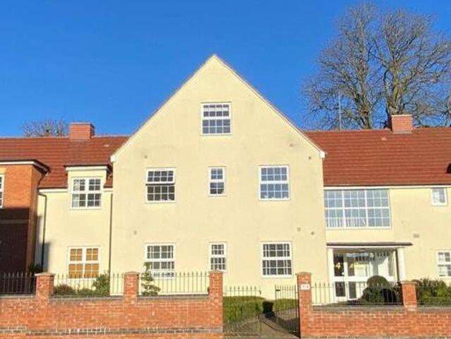 House for sale in Northampton, Northamptonshire