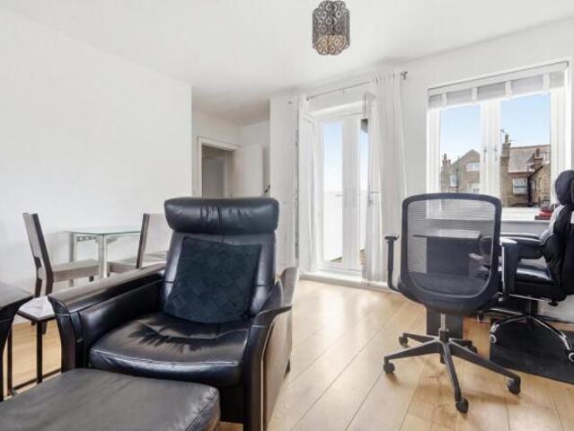 Flat for sale in Cat Hill