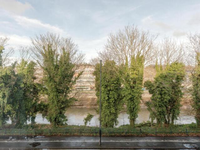 Flat for sale in Feckenham, City Of Bristol