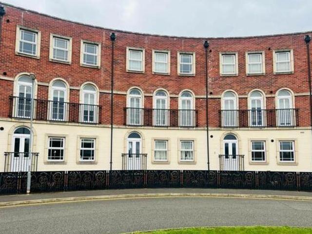 House for sale in Northampton, Northamptonshire