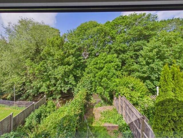Flat for sale in Feckenham, City Of Bristol