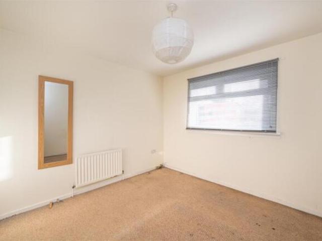 Flat for sale in Silverknowes, Scotland