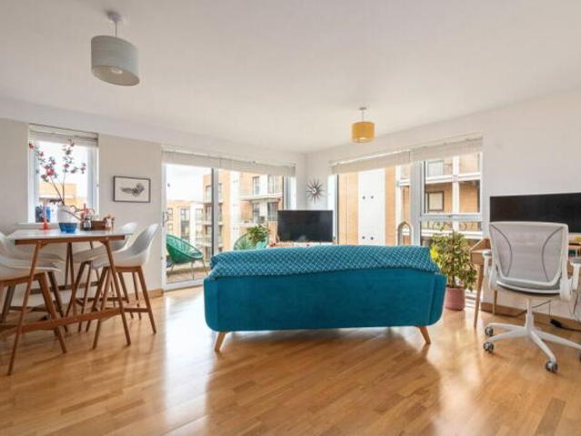 Flat for sale in Cambridge, Cambridgeshire and Peterborough
