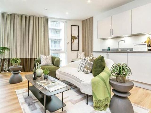 House for sale in Surrey, England