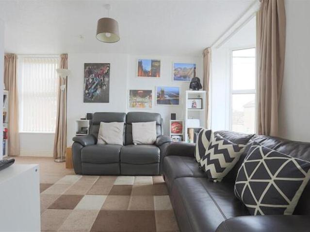 Flat for sale in Feckenham, City Of Bristol