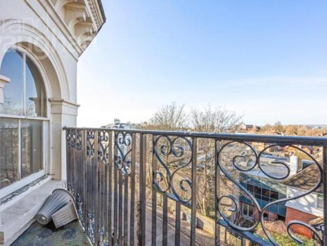 Flat for sale in Brighton & Hove